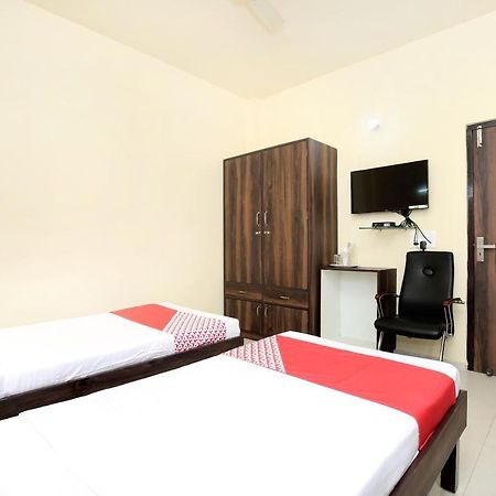 Oyo 16126 Aanantham Hotel Ludhiana Eksteriør billede